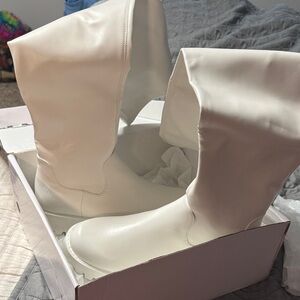 Elegant White Women's Boots